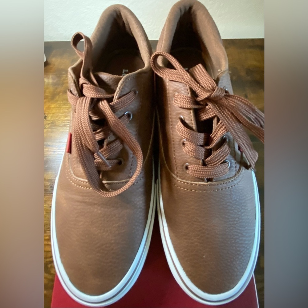 Men’s Levi Munro Shoes Size-9M